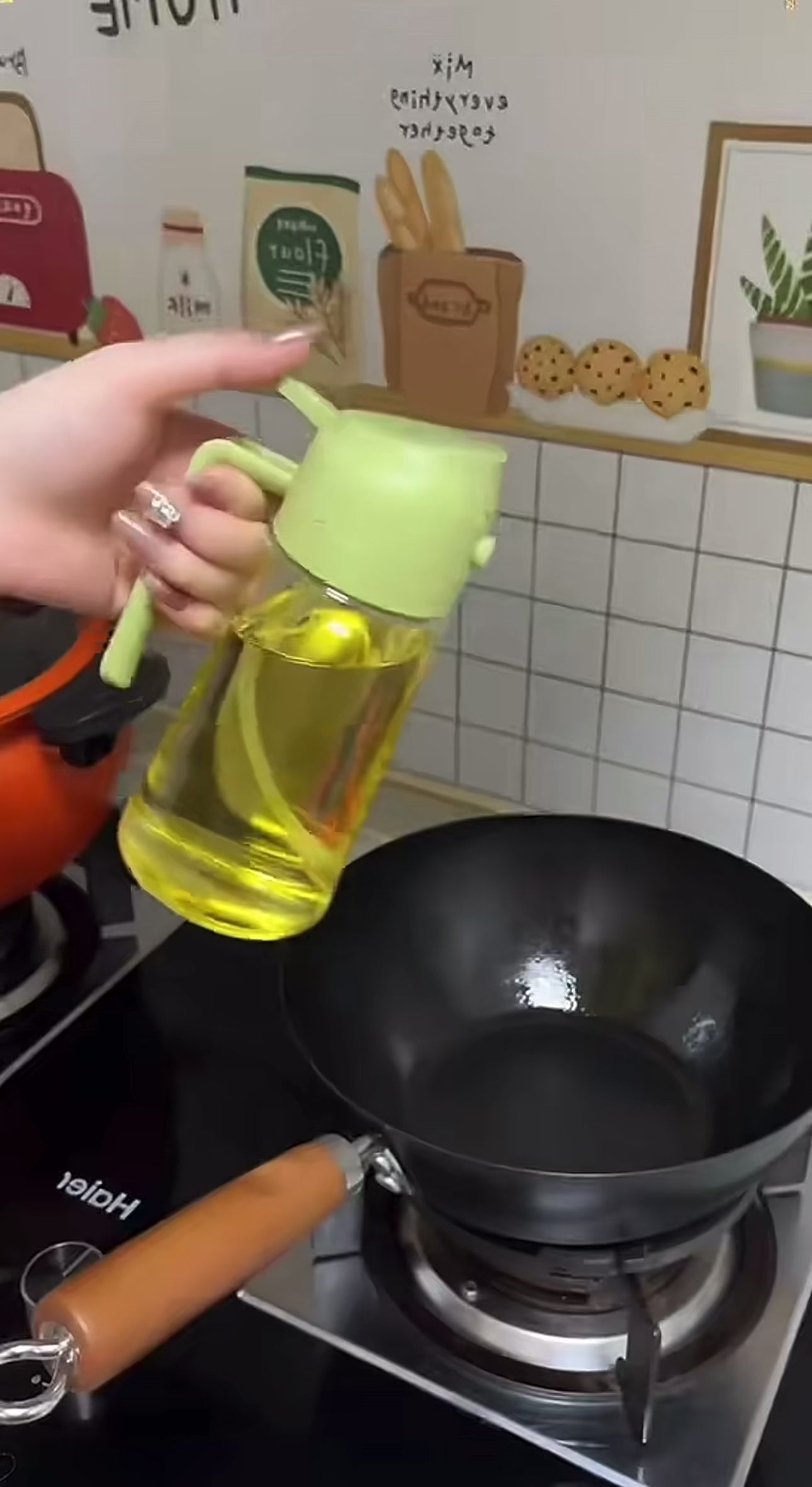 Distributeur d'Huile 2-en-1 – Spray & Bec Verseur pour une Cuisine Saine