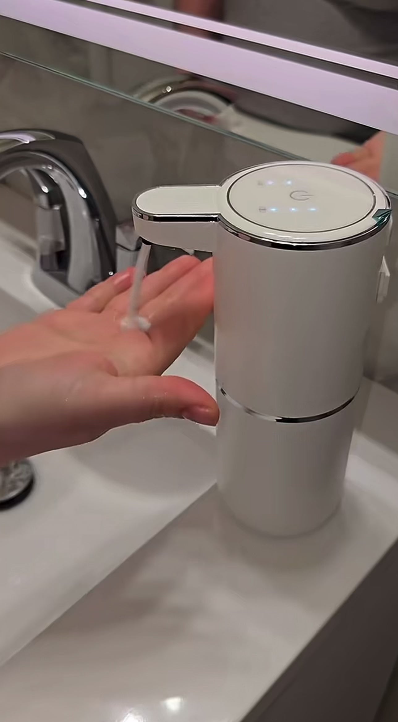 Distributeur de Savon Automatique "Touchless" – Hygiène & Modernité